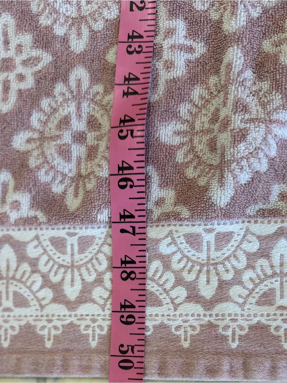 2 Pottery Barn Alva Jacquard Bath Towel Organic Cotton Mauve 25x50